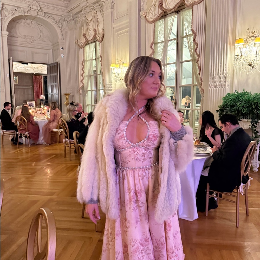 V. Chapman - Scarlette Dress in Peach Tapestry with Pearl Accents - Picture 9 of 9